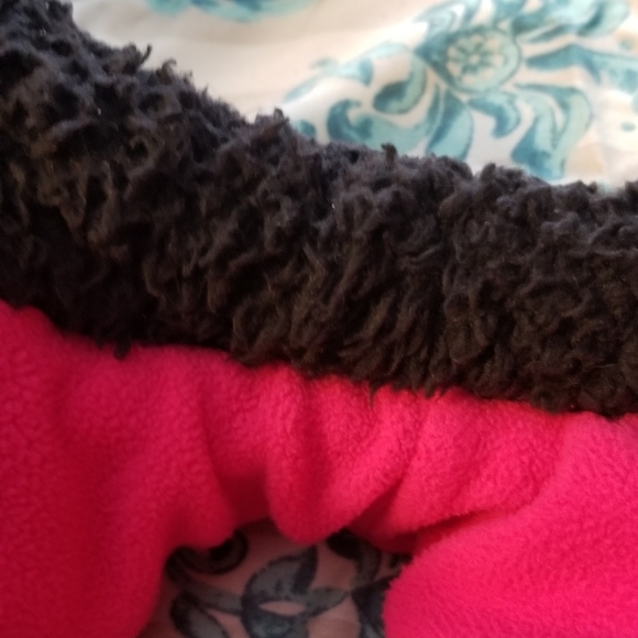 Girls 3t Carters fleece and fur lined vest - Picture 3 of 5